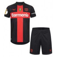 Camiseta Bayer Leverkusen Exequiel Palacios #25 Primera Equipación Replica 2023-24 para niños mangas cortas (+ Pantalones cortos)